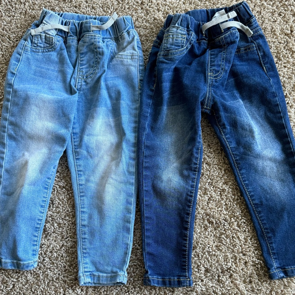 SHEIN Toddler Boy Bundle Jeans, Size 3-4yrs.